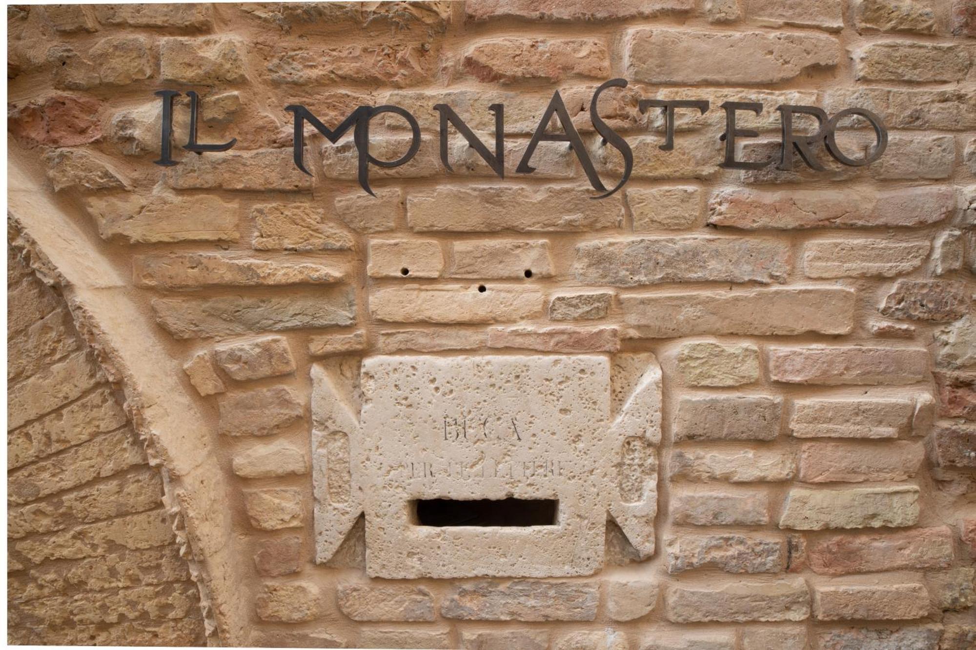 The Monastery - Unique Vacation Home Monteprandone Eksteriør billede